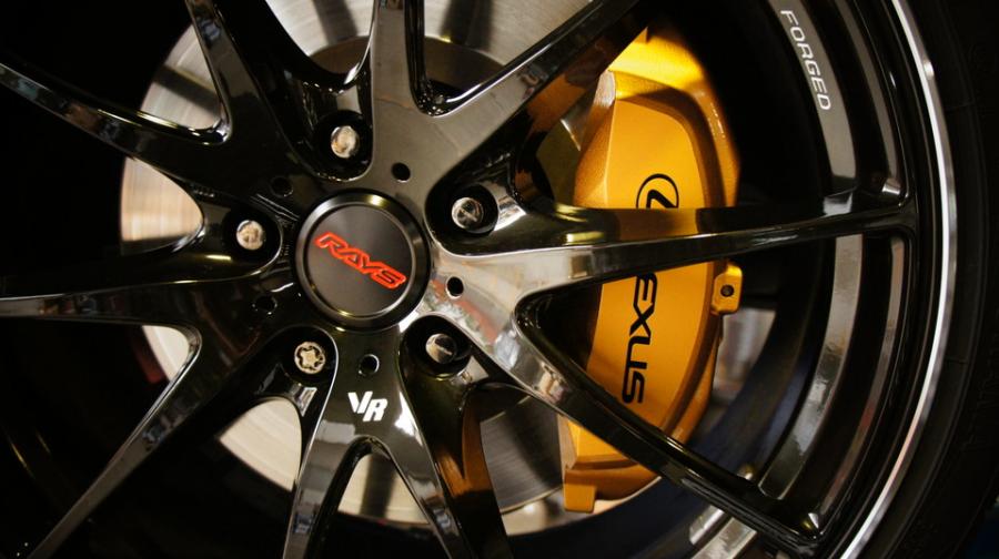 キャリパー塗装施工事例：レクサスIS350　キャリパー塗装　COLOR:#003 Tokyo midnight gold IMG20_1387_5xwOCx_sub3.jpg