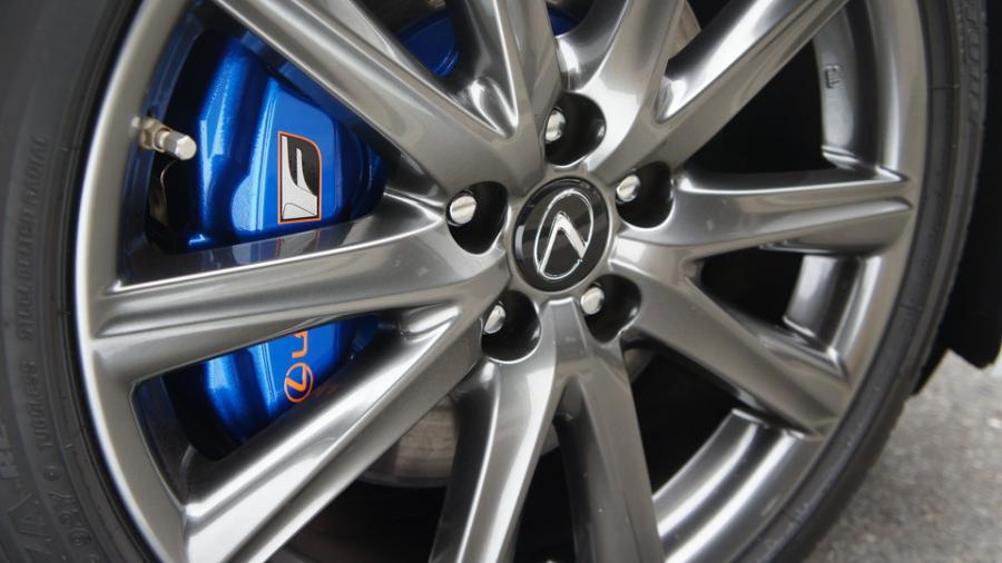 キャリパー塗装施工事例：レクサスGS450ｈ　キャリパー塗装＆ローター塗装　COLOR：#1115 Deep marine blue IMG20_1389_VFlBzO_sub6.jpg