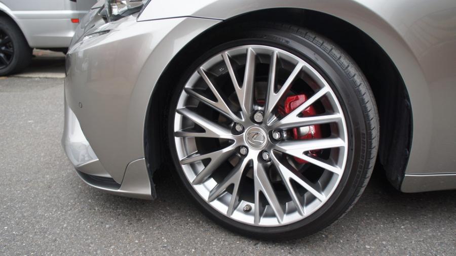 キャリパー塗装施工事例：レクサスIS300ｈ　キャリパー塗装＆ローター塗装　COLOR：#010 premiun rouge candy red IMG20_1391_fJ5i5E_sub4.jpg