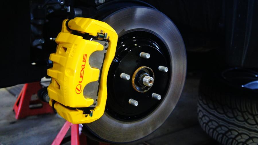 キャリパー塗装施工事例：レクサスＮＸ300ｈ　キャリパー塗装＆ローター塗装　ＣＯＬＯＲ：#002 giallo modena・#005 Deep coal black IMG20_1400_tBKjZv_sub1.jpg