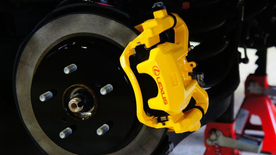 キャリパー塗装施工事例：レクサスＮＸ300ｈ　キャリパー塗装＆ローター塗装　ＣＯＬＯＲ：#002 giallo modena・#005 Deep coal black IMG20_1400_tBKjZv_sub2.jpg