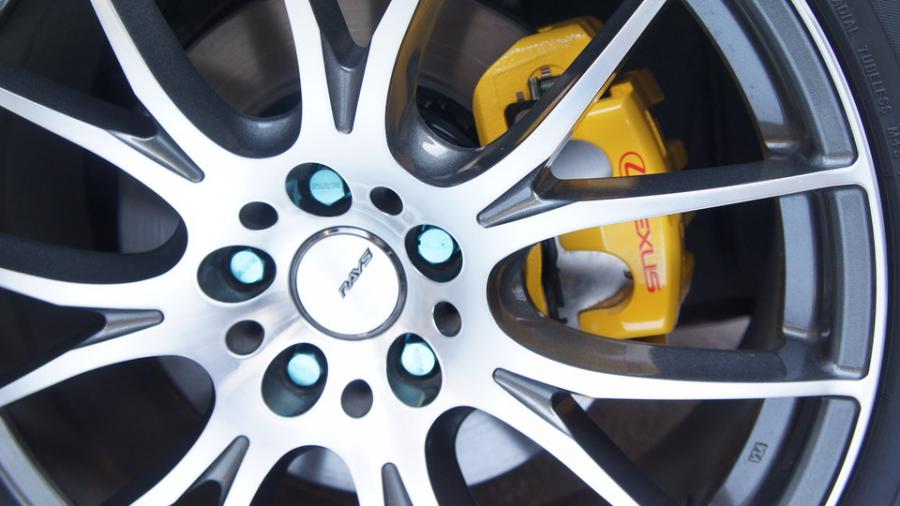 キャリパー塗装施工事例：レクサスＮＸ300ｈ　キャリパー塗装＆ローター塗装　ＣＯＬＯＲ：#002 giallo modena・#005 Deep coal black IMG20_1400_tBKjZv_sub4.jpg