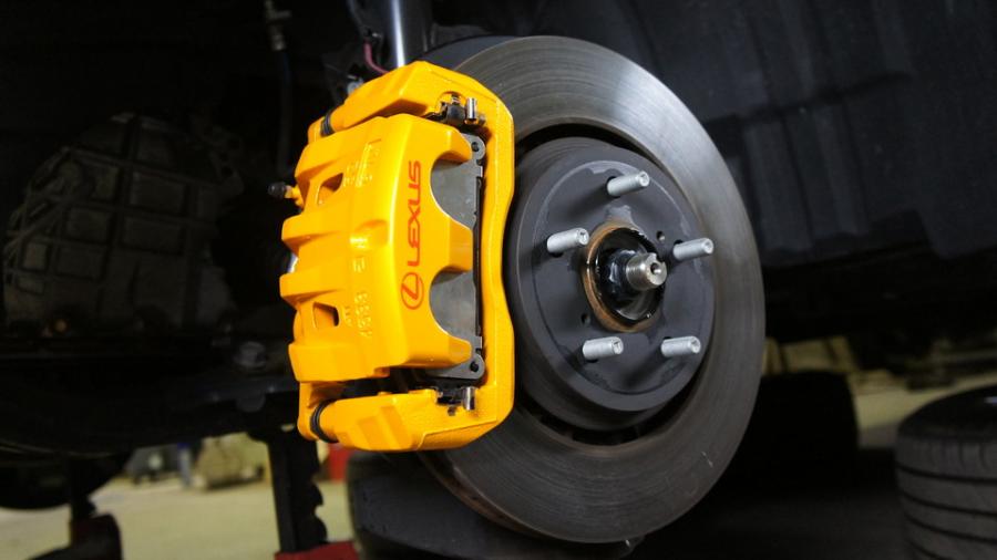 キャリパー塗装施工事例：レクサスRX200t　キャリパー塗装　COLOR：#021 california sunshinne yellow IMG20_1413_4GVnNX_sub1.jpg