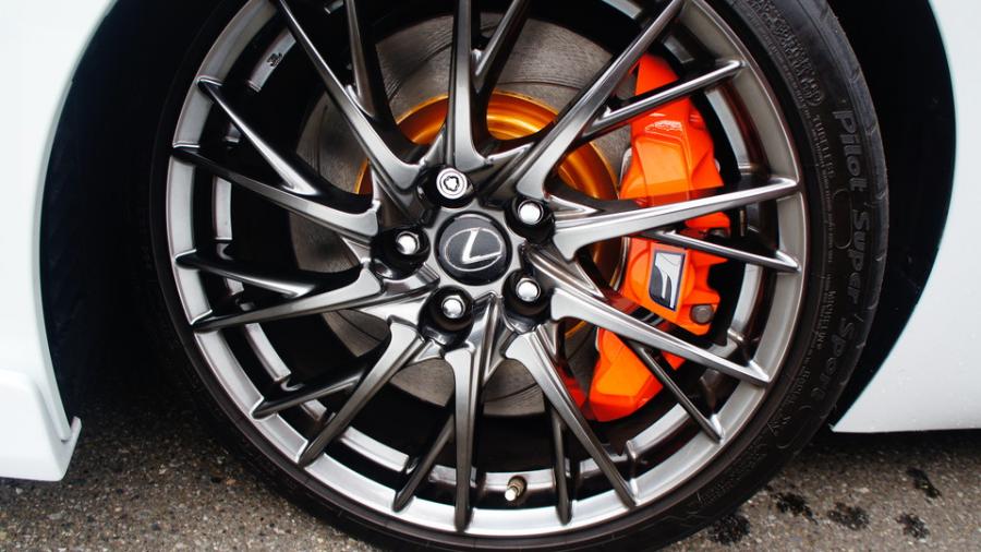 キャリパー塗装施工事例：レクサスRC-F　キャリパー塗装＆ローター塗装　COLOR：#1110 Valencia premium orange＆#003 Tokyo midnight gold IMG20_1424_rxk9in_sub6.jpg