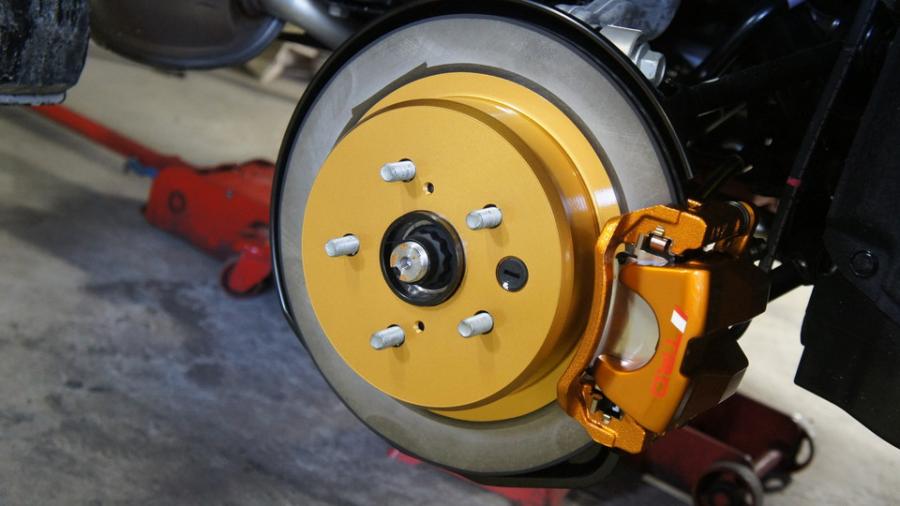 キャリパー塗装施工事例：レクサスGS　キャリパー塗装＆ローター塗装　COLOR:#030 Royal art pearl orange gold＆#003 Tokyo midnight gold IMG20_1441_ZnX9yD_sub2.jpg