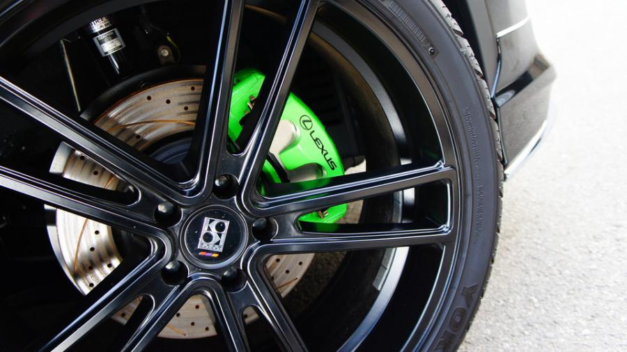 キャリパー塗装施工事例：ﾚｸｻｽRX450h　キャリパー塗装＆ローター加工　COLOR:#1113 Monster green　加工Type:C6S8D IMG20_1492_QBvsDa_sub4.jpg