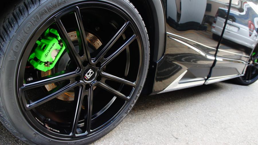 キャリパー塗装施工事例：ﾚｸｻｽRX450h　キャリパー塗装＆ローター加工　COLOR:#1113 Monster green　加工Type:C6S8D IMG20_1492_QBvsDa_sub5.jpg