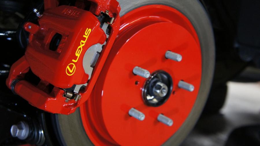 キャリパー塗装施工事例：レクサスRX450h　キャリパー塗装＆ローター塗装　COLOR:#001 Italian losso solid IMG20_1495_R3wM3a_sub2.jpg