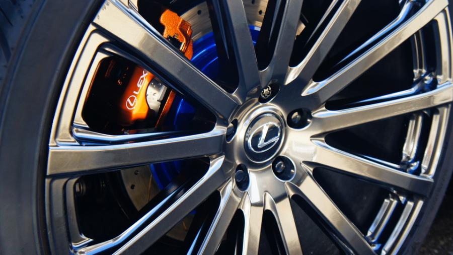 キャリパー塗装施工事例：レクサスRX450h　キャリパー塗装＆ローター塗装　COLOR:#030 Royal art pearl orange gold＆#1115 Deep marine blue ローター加工Type:12SD IMG20_1536_ar0ABp_sub4.jpg