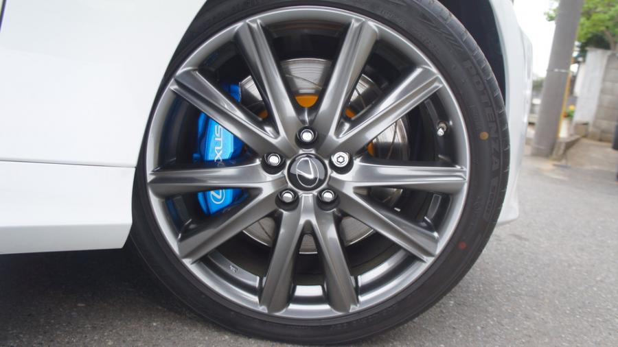 キャリパー塗装施工事例：レクサスGS450h　キャリパー塗装＆ローター塗装　COLOR:#1111 Charm gross candy blue＆#021 california sunshinne yellow　ローター加工Type:C8S IMG20_1570_5wOZuy_sub2.jpg