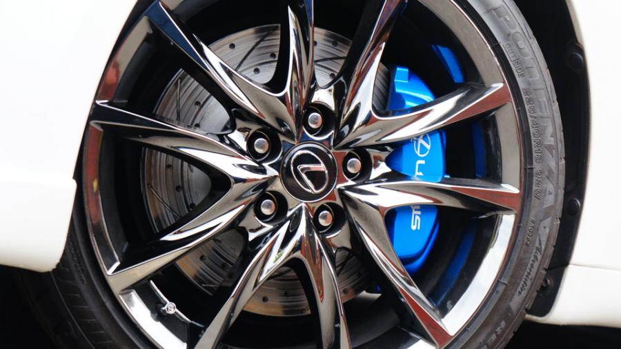 キャリパー塗装施工事例：レクサスIS350Ver.L　キャリパー塗装　COLOR:#1111 Charm gross candy blue IMG20_1571_szZrya_sub8.jpg