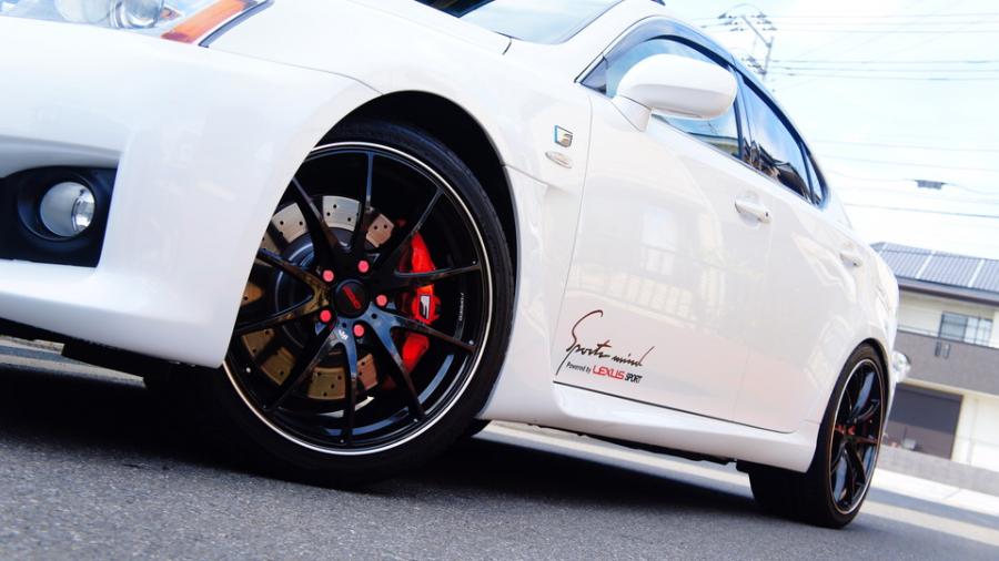 キャリパー塗装施工事例：レクサスIS-F　キャリパー塗装　COLOR:#1112 Racing red IMG20_1587_a3Tb3g_sub7.jpg