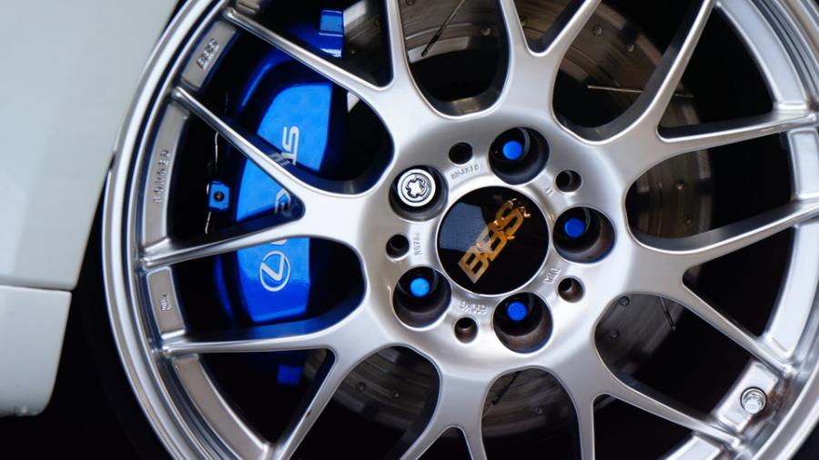 レクサスIS250　キャリパー塗装　COLOR:#1115 Deep marine blue　ローターType:DP