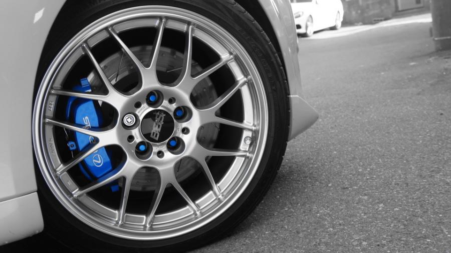 キャリパー塗装施工事例：レクサスIS250　キャリパー塗装　COLOR:#1115 Deep marine blue　ローターType:DP IMG20_1610_RMf6lN_sub4.jpg