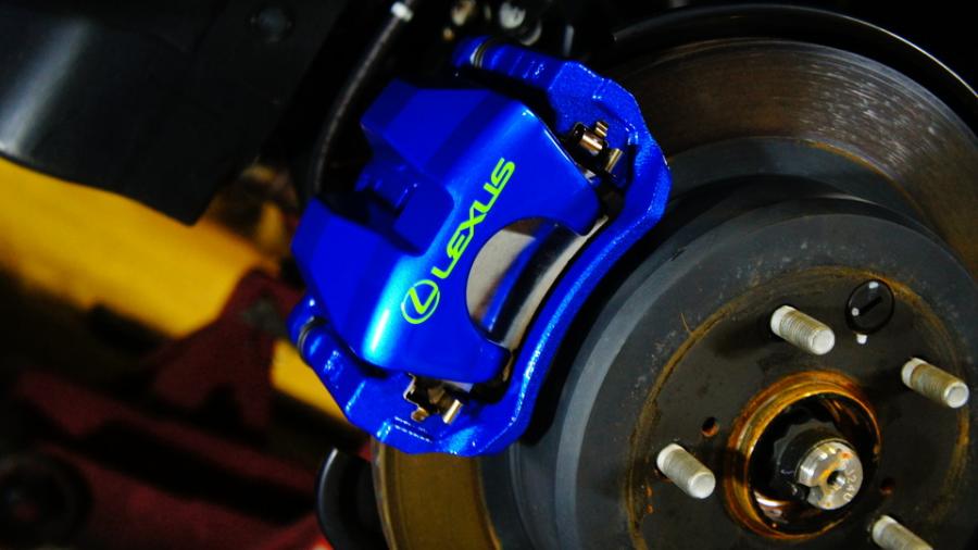 キャリパー塗装施工事例：レクサスIS200t　キャリパー塗装　COLOR:#1115 Deep marine blue IMG20_1668_rmkAyo_sub1.jpg