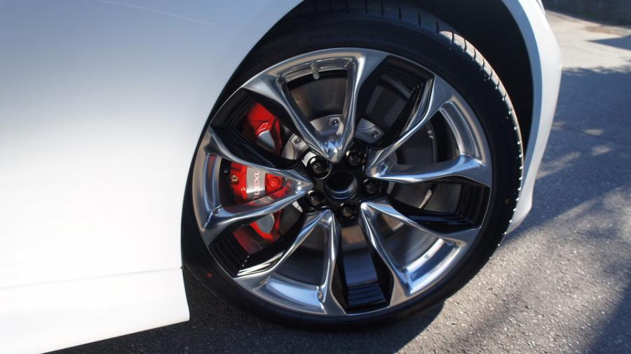 キャリパー塗装施工事例：レクサスLC500　キャリパー塗装　COLOR:#001 Italian losso solid＆表面ハイポリッシュ加工 IMG20_1678_VHD2rb_sub5.jpg