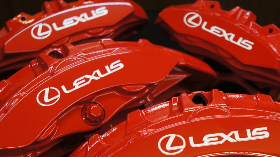 レクサスLC500　キャリパー塗装　COLOR:#001 Italian losso solid