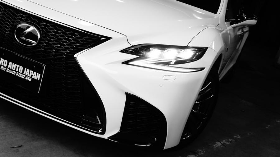 レクサスLS500h　キャリパー塗装　COLOR:#001 Italian losso solid