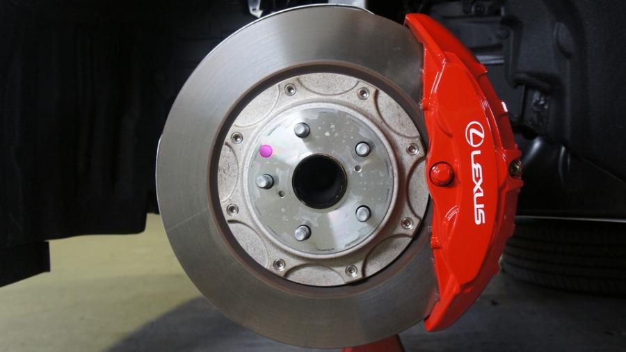 キャリパー塗装施工事例：レクサスLS500h　キャリパー塗装　COLOR:#001 Italian losso solid IMG20_1739_xyosPM_sub1.jpg