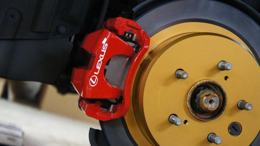 キャリパー塗装施工事例：レクサスGS350Fスポーツ　キャリパー塗装＆ローター塗装　COLOR:#001 Italian losso solid＆#003 Tokyo midnight gold IMG20_1760_4NVBgx_sub1.jpg