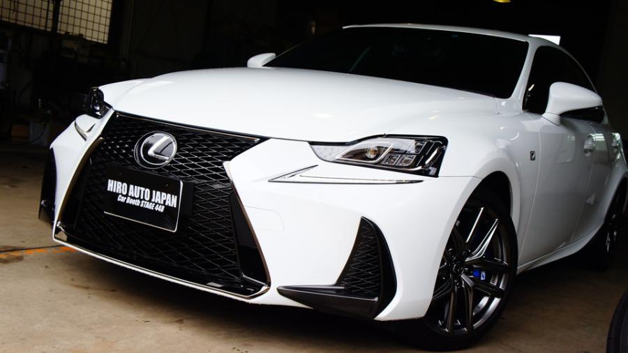 レクサスIS200t　キャリパー塗装　COLOR:#1115 Deep marine blue　エンジンヘッドカバー塗装キャリパー同色