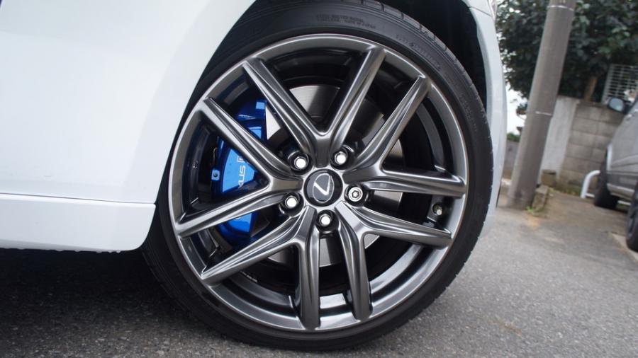 キャリパー塗装施工事例：レクサスIS200t　キャリパー塗装　COLOR:#1115 Deep marine blue　エンジンヘッドカバー塗装キャリパー同色 IMG20_1795_sjX8hZ_sub4.jpg