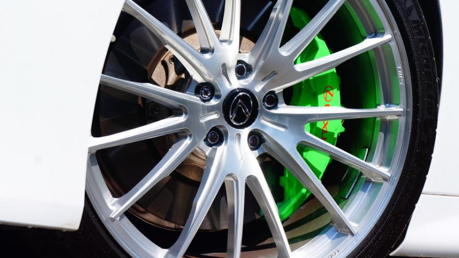 キャリパー塗装施工事例：レクサスLC500　キャリパー塗装　COLOR:#1113 Monster green IMG20_1812_hIcS11_sub4.jpg