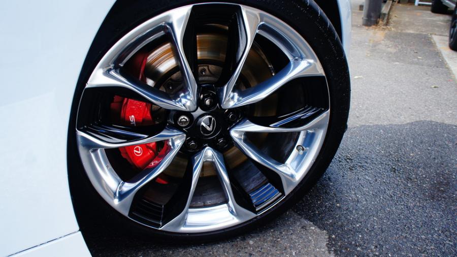 キャリパー塗装施工事例：レクサスLC500　キャリパー塗装　COLOR:#001 Italian losso solid IMG20_1824_y0E30O_sub4.jpg