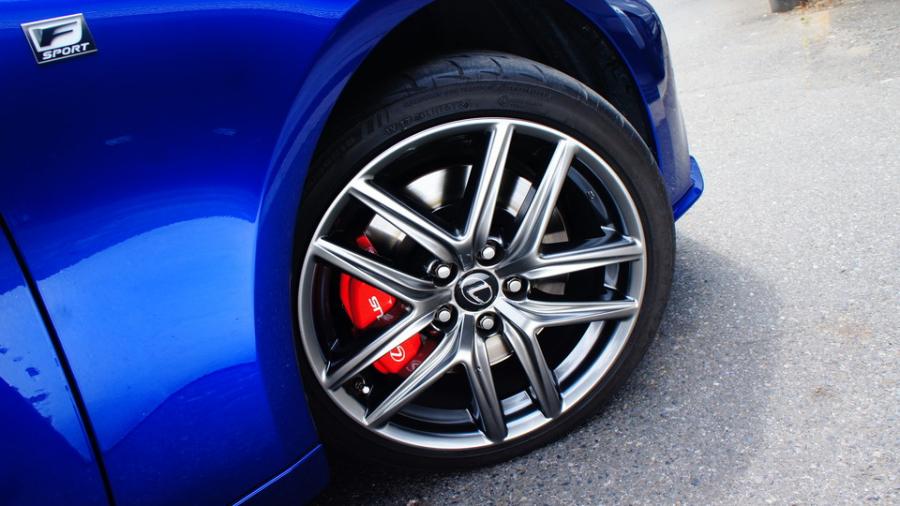 キャリパー塗装施工事例：レクサスIS200t　キャリパー塗装　COLOR:#001 Italian losso solid IMG20_1825_1innan_sub5.jpg