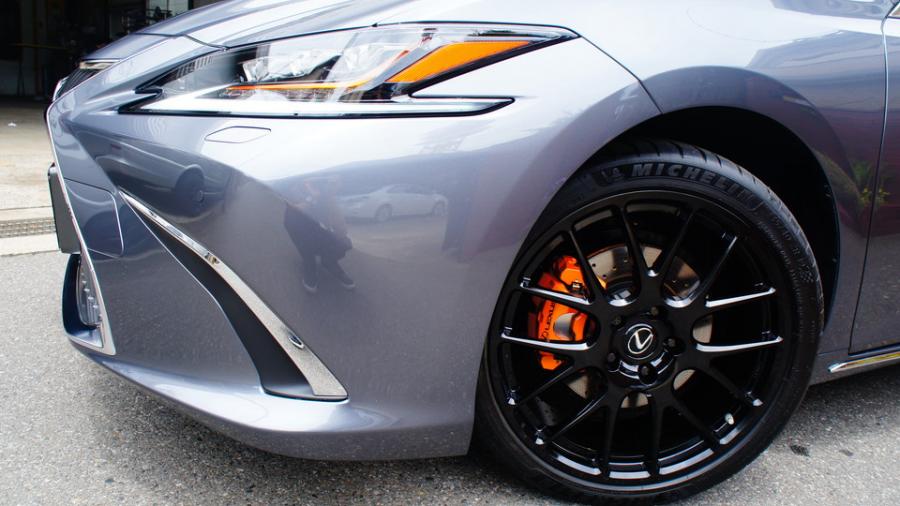 キャリパー塗装施工事例：レクサスES300h　キャリパー塗装　ＣＯＬＯＲ：オレンジ系 IMG20_1831_1snPH9_sub6.jpg