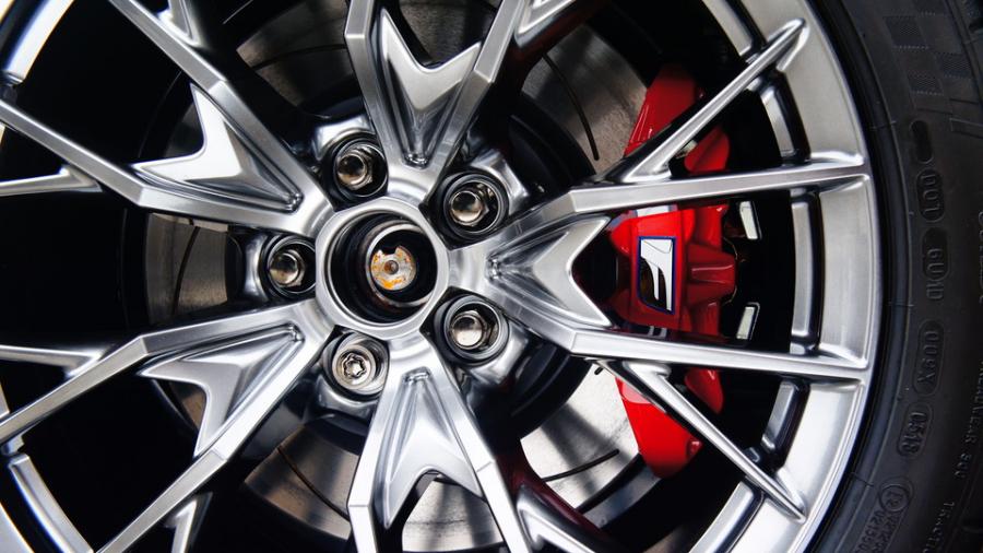 キャリパー塗装施工事例：レクサスGS-F　キャリパー塗装　COLOR:ｵﾘｼﾞﾅﾙﾚｯﾄﾞ IMG20_1841_ZfEJ1h_sub8.jpg