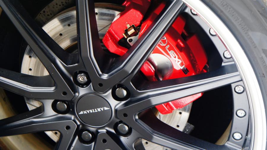 キャリパー塗装施工事例：レクサスES300ｈ　キャリパー塗装　COLOR:#1102 Charm gross candy red　ローター加工：Type:DP IMG20_1850_fJiZn2_sub3.jpg