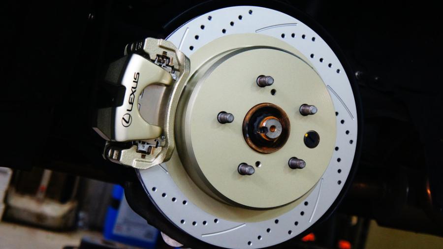 キャリパー塗装施工事例：レクサスGS350　キャリパー塗装、ローター塗装　COLOR:#008 Flash champagne gold　ローター加工Type:C6S8D IMG20_1853_wu62JA_sub1.jpg