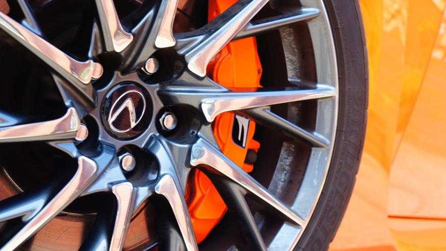 キャリパー塗装施工事例：レクサスRC-F　キャリパー塗装　COLOR:#1110 Valencia premium orange IMG20_1859_Fvst7U_sub4.jpg