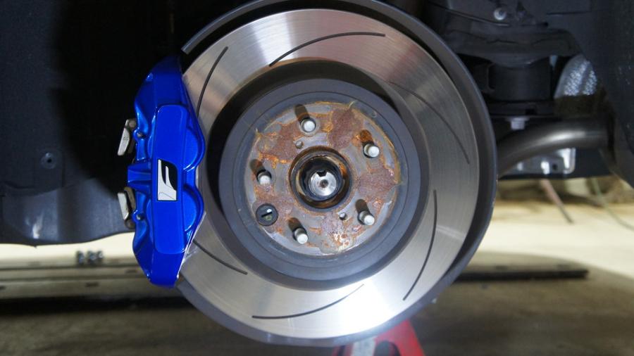 キャリパー塗装施工事例：レクサスGS-F　キャリパー塗装　COLOR:#1115 Deep marine blue　純正ホイール塗装グロスブラック IMG20_1867_ByoPbv_sub2.jpg