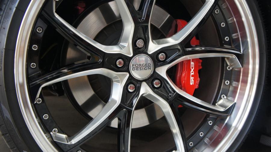 キャリパー塗装施工事例：レクサスLC500　キャリパー塗装　COLOR:#001 Italian losso solid IMG20_1872_Axm4jA_sub6.jpg