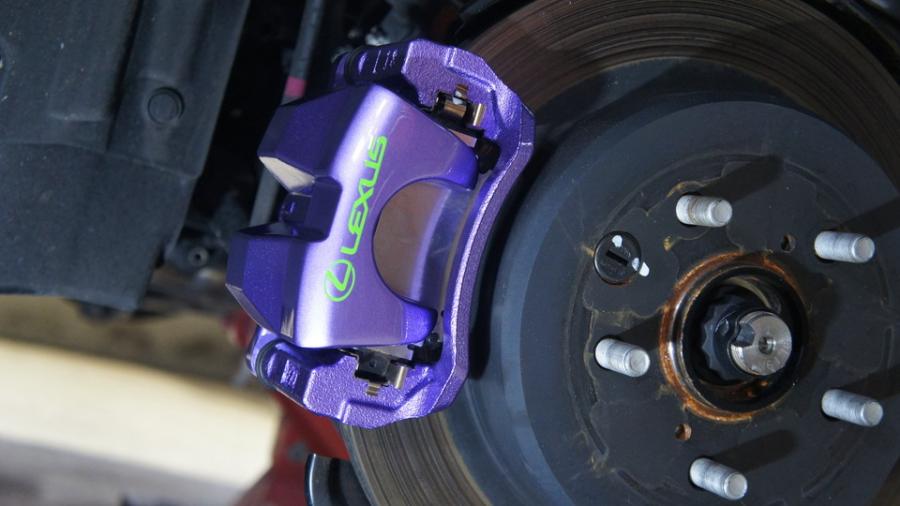 キャリパー塗装施工事例：レクサスRC300ｈ　キャリパー塗装　ＣＯＬＯＲ：#1105 Luminous lavender metallic IMG20_1876_kGrzAS_sub2.jpg