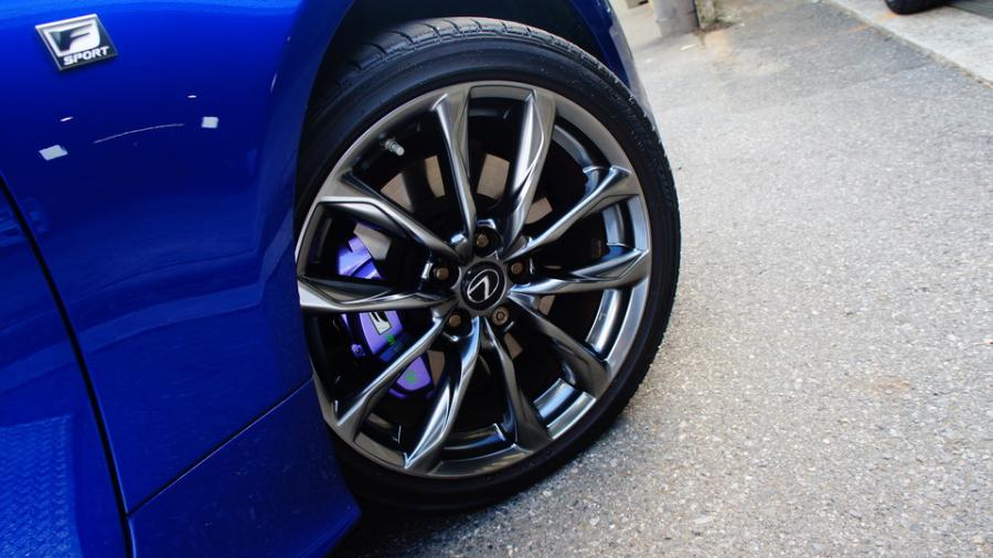 キャリパー塗装施工事例：レクサスRC300ｈ　キャリパー塗装　ＣＯＬＯＲ：#1105 Luminous lavender metallic IMG20_1876_kGrzAS_sub5.jpg