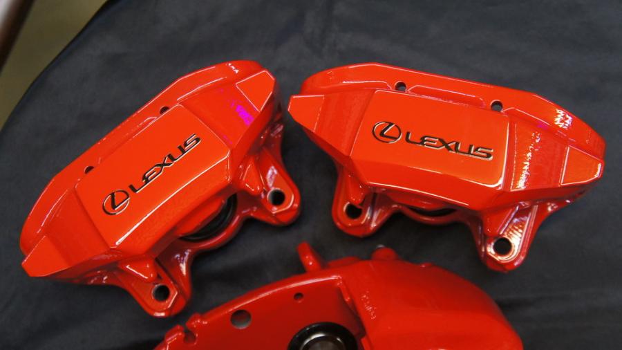 キャリパー塗装施工事例：レクサスLS　キャリパー塗装　COLOR:#001 Italian losso solid IMG20_1879_gAbHLi_sub1.jpg