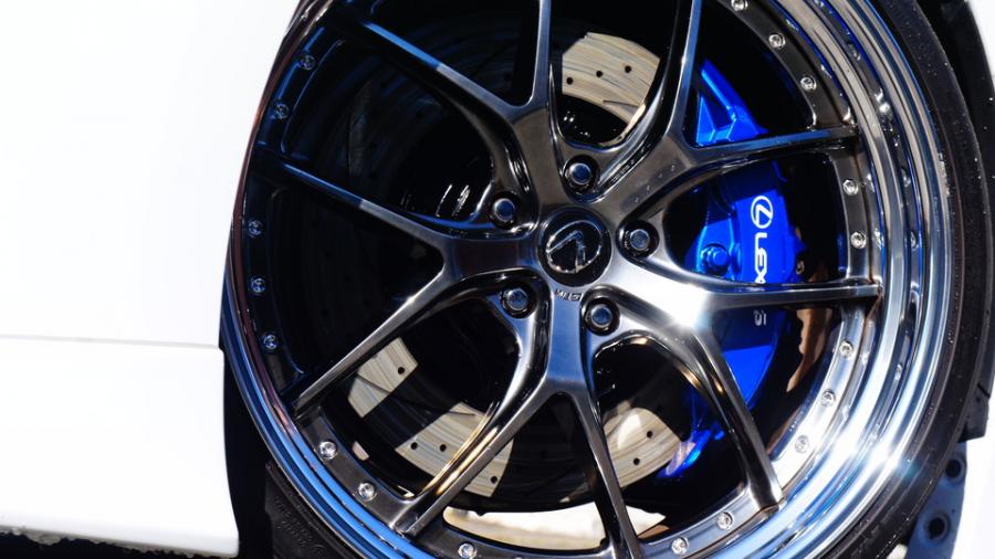 キャリパー塗装施工事例：レクサスLS500Fスポーツ　キャリパー塗装COLOR:#1115 Deep marine blue　ローター塗装COLOR:#005 Deep coal black　ローター加工Type:C6S8D IMG20_1904_R5w0f8_sub4.jpg