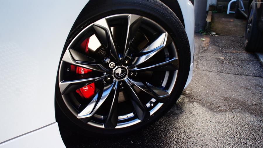 キャリパー塗装施工事例：レクサスLS500Fスポーツ　キャリパー塗装COLOR:#001 Italian losso solid IMG20_1918_MeXk9p_sub5.jpg