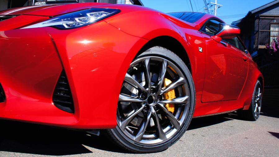 キャリパー塗装施工事例：レクサスRC　キャリパー塗装COLOR:#003 Tokyo midnight gold IMG20_1934_cyRFN7_sub3.jpg