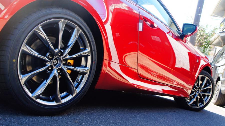 キャリパー塗装施工事例：レクサスRC　キャリパー塗装COLOR:#003 Tokyo midnight gold IMG20_1934_cyRFN7_sub7.jpg