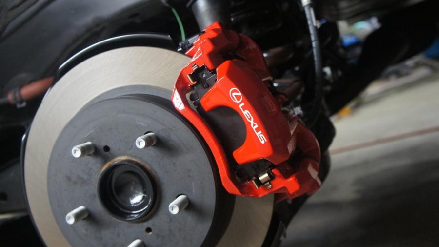 キャリパー塗装施工事例：レクサスNX300h　キャリパー塗装COLOR:#001 Italian losso solid IMG20_2001_NMgYrS_sub2.jpg