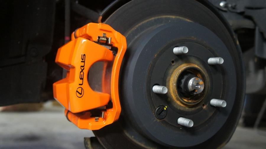 キャリパー塗装施工事例：レクサスGS450ｈ　キャリパー塗装COLOR:#1110 Valencia premium orange IMG20_2008_VVV4QL_sub2.jpg