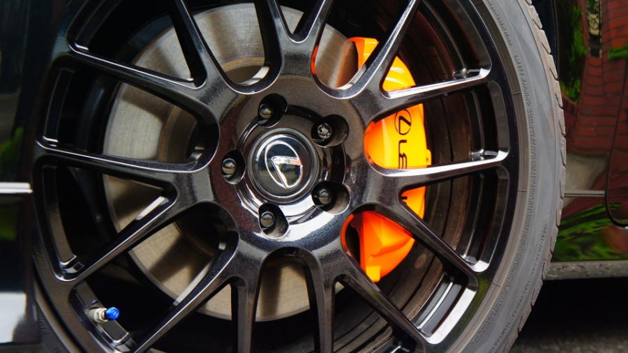 キャリパー塗装施工事例：レクサスGS450ｈ　キャリパー塗装COLOR:#1110 Valencia premium orange IMG20_2008_VVV4QL_sub4.jpg