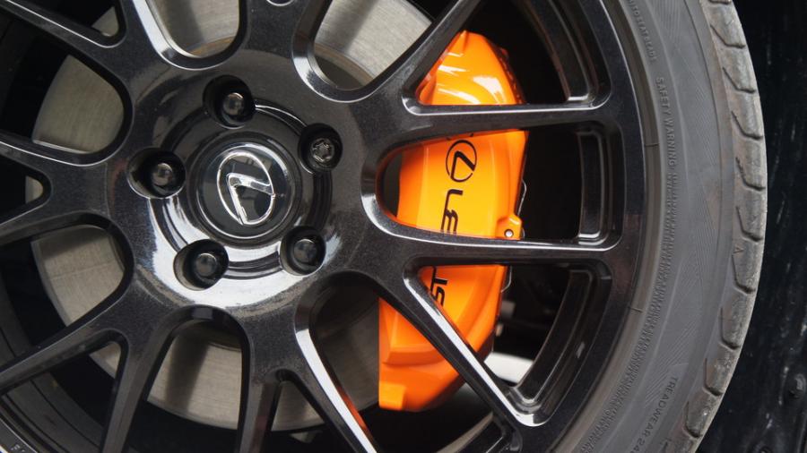 キャリパー塗装施工事例：レクサスGS450ｈ　キャリパー塗装COLOR:#1110 Valencia premium orange IMG20_2008_VVV4QL_sub5.jpg
