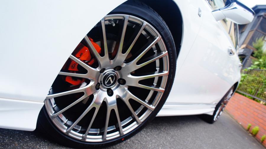 キャリパー塗装施工事例：レクサスES　キャリパー塗装COLOR:#1110 Valencia premium orange IMG20_2011_unNXzG_sub3.jpg