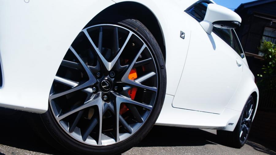 キャリパー塗装施工事例：レクサスRC300h　キャリパー塗装COLOR:#1110 Valencia premium orange　ローター塗装COLOR:#004 Blast light gray metalic IMG20_2023_nbbII3_sub3.jpg