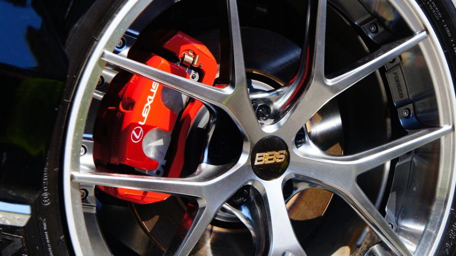 キャリパー塗装施工事例：レクサスRX450h　キャリパー塗装COLOR:#001 Italian losso solid IMG20_2031_Ia9g2X_sub5.jpg